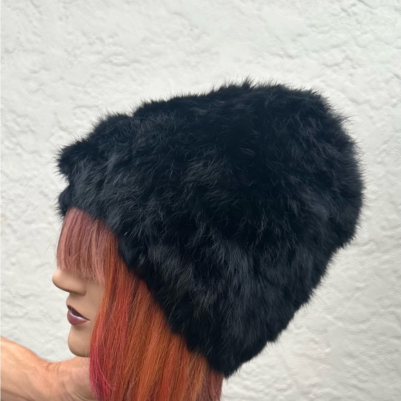 BARNEYS NEW YORK Fur Cap/Hat. Black - Picture 3 of 13